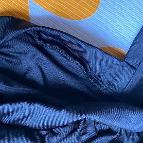 Puff shoulder top - Picture 5 of 9